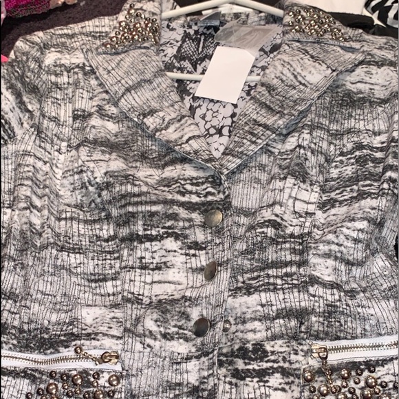 ALBERTO MAKALI EMBELLISHED BLAZER JACKET - Picture 9 of 13